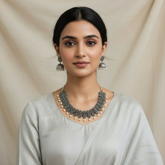 Floral Motif Necklace