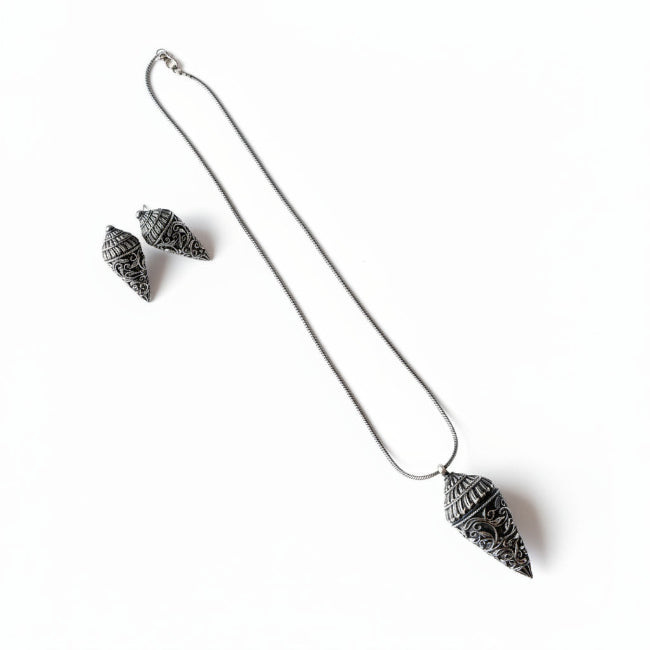 Oxidised Cone Chain Pendant Set