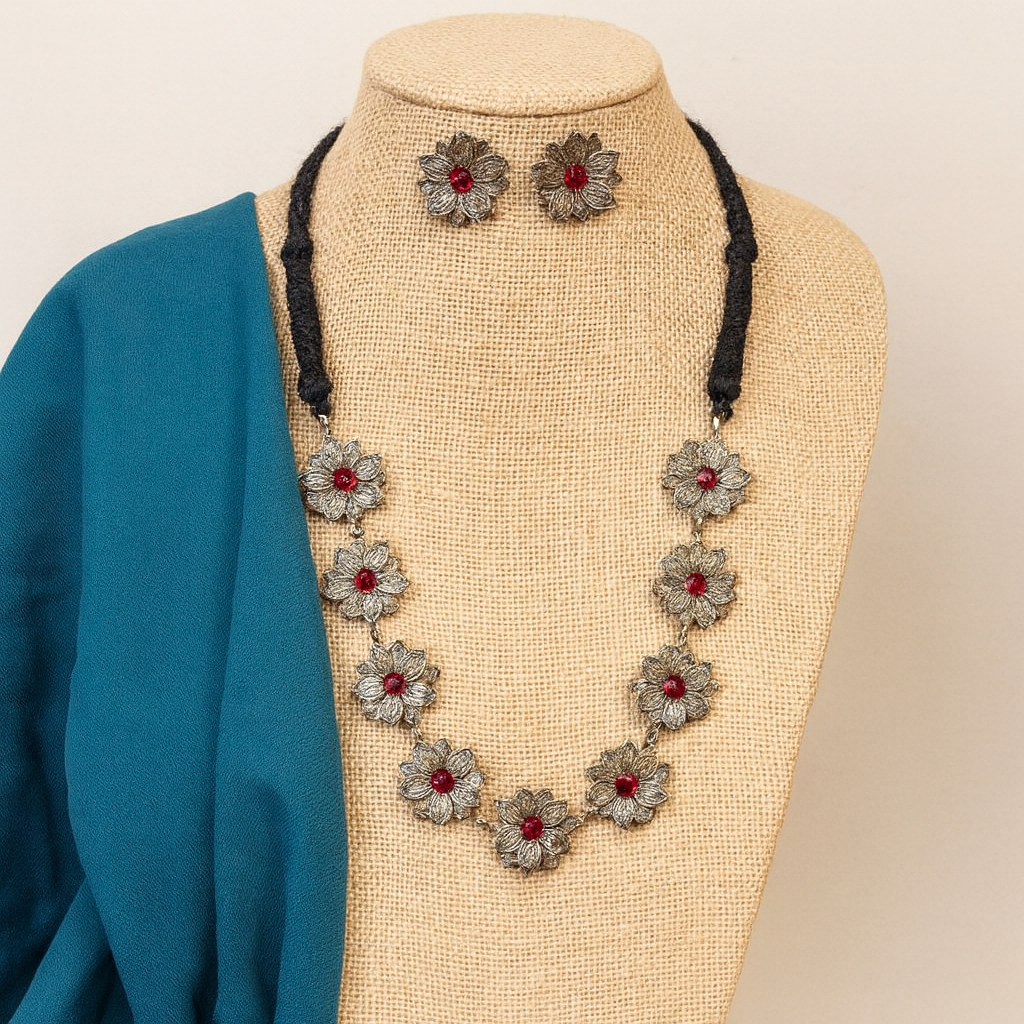 Varnika Set- Red