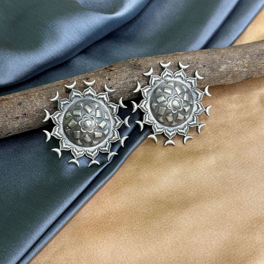 Aarambh Studs