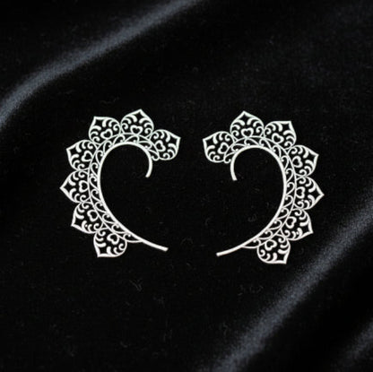 Chandralekha Crescents